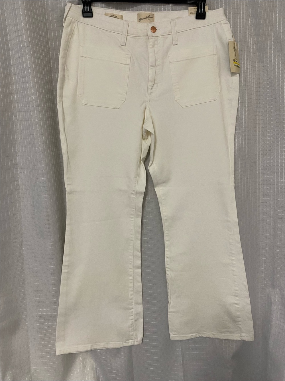 Women’s Cream Universal Thread Flare Jeans - Classic High-Rise Style Size 14